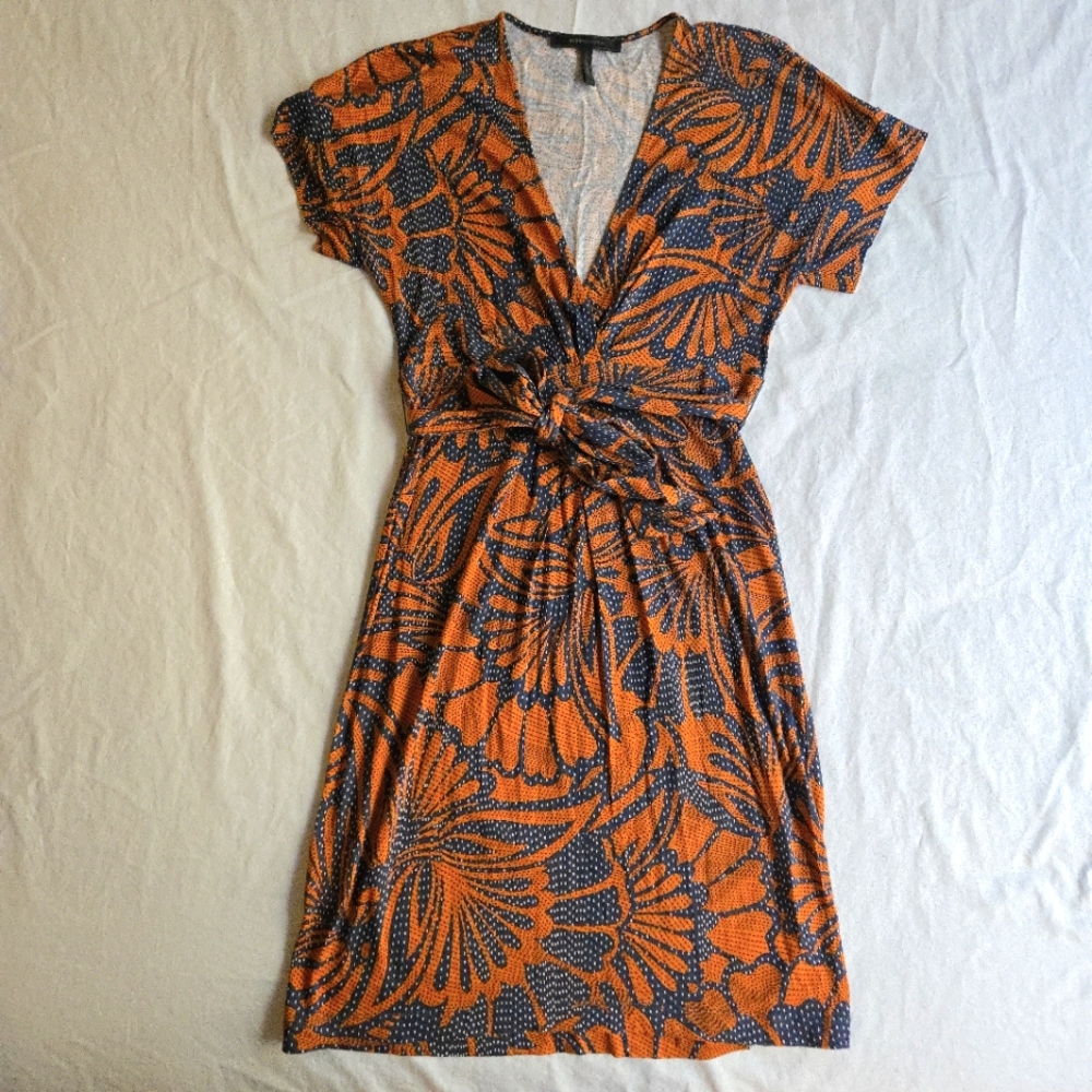 BCBGMaxAzria Rustic Combo Orange & Navy XS Midi Wrap Dress